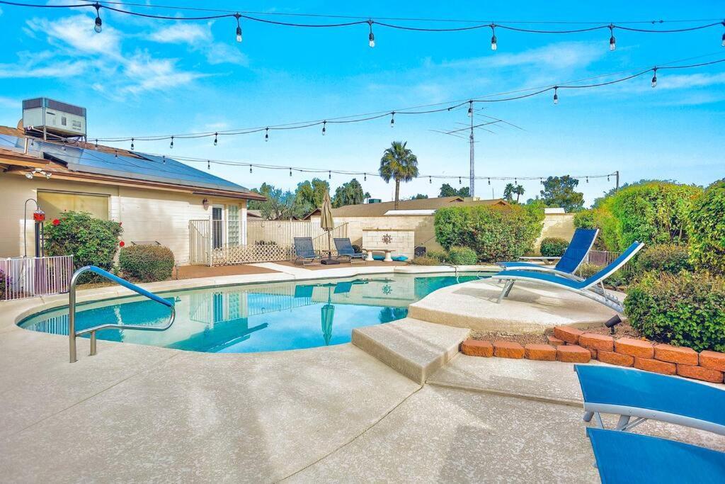 Scottsdale Oasis With Pool
